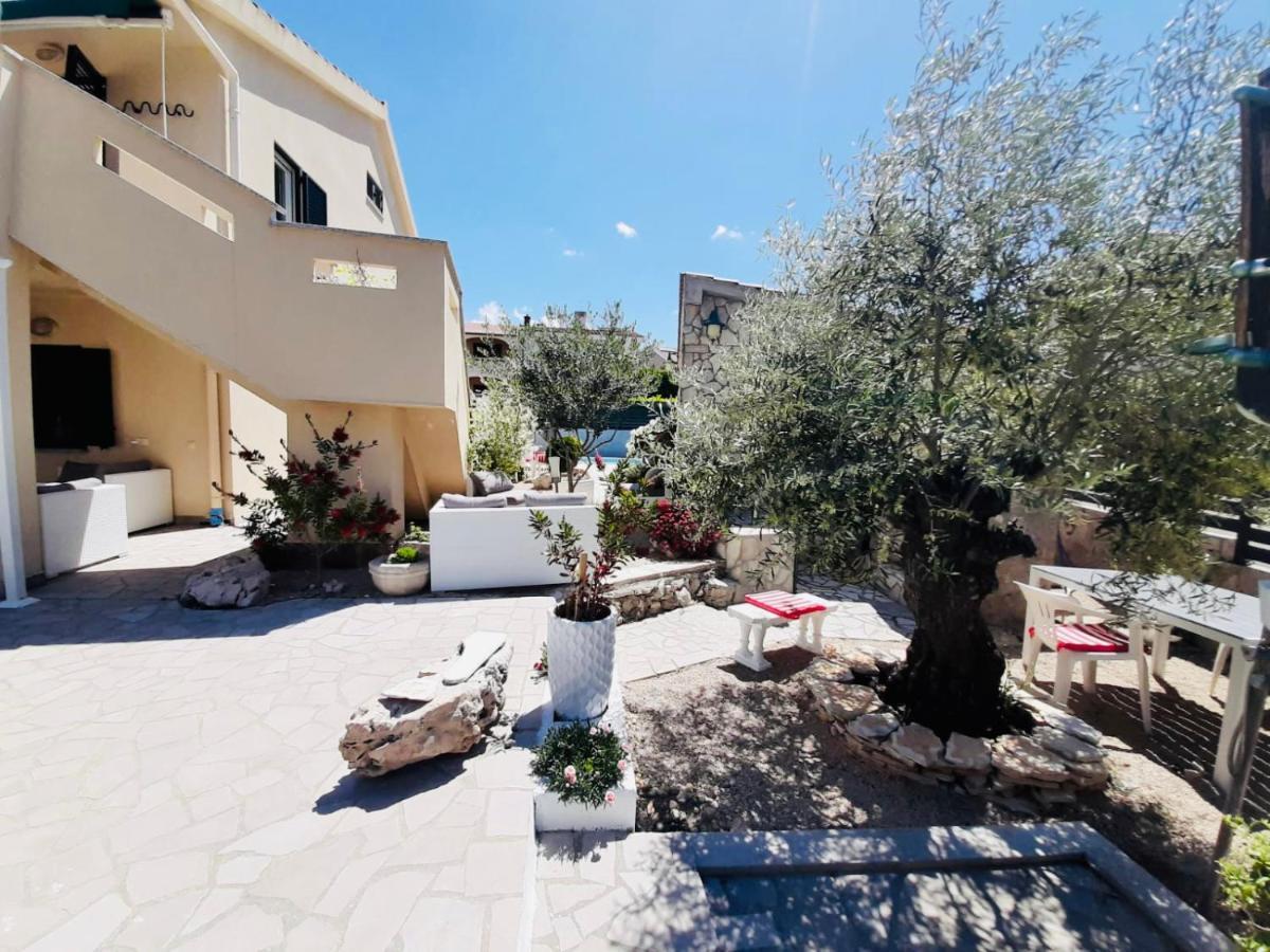 Villa Evamar, Island Krk Punat Eksteriør bilde